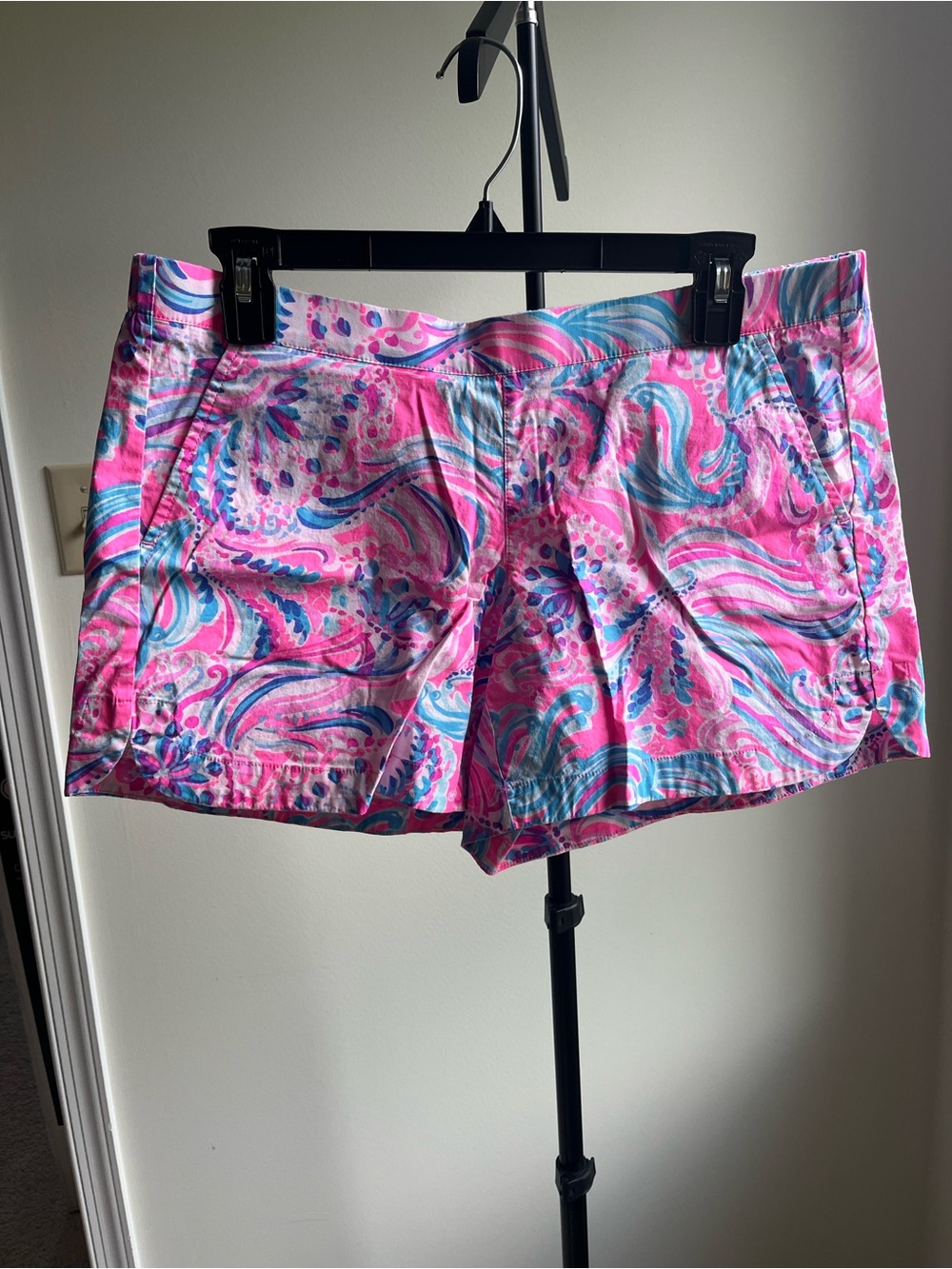 Lilly Pulitzer Ocean View Shorts in Prosecco Pink Don't Be Jelly Size M